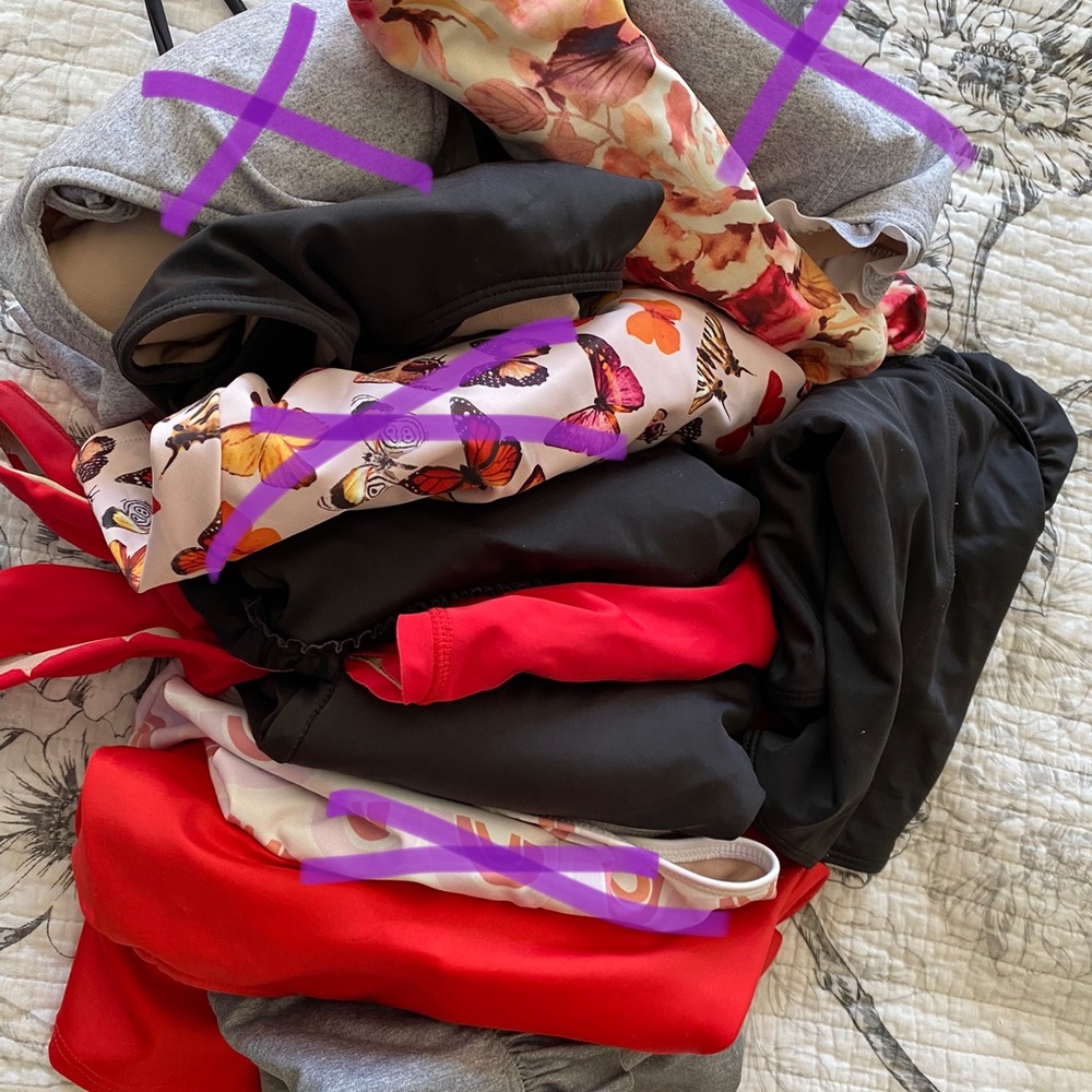 Kortni Jeane XS lot of 5 tops and 2 bottoms!